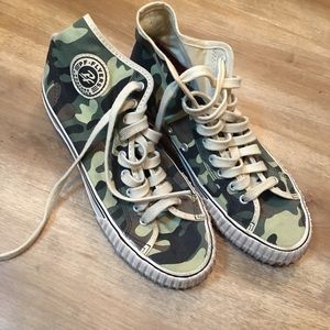 PF Flyers